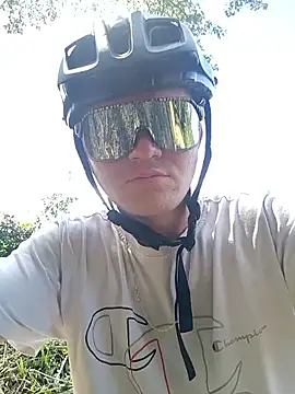 JuanMaty online show from November 17, 5:41 pm