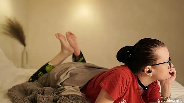 yourvampire online show from December 21, 9:11 pm