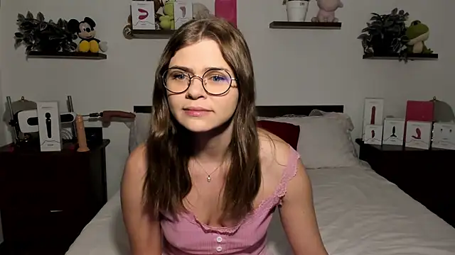 HaleyReedme online show from February 25, 7:51 am