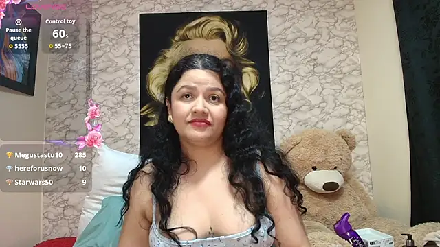 Snapshot of nataliaesmith_24 chatting on October 2, 3:24 am nataliaesmith 24 online show from October 2, 3:24 am