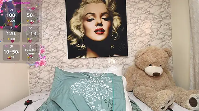 Snapshot of nataliaesmith_24 chatting on December 3, 7:34 pm nataliaesmith 24 online show from December 3, 7:34 pm