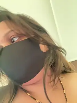Catchybusty online show from June 28, 2:17 am