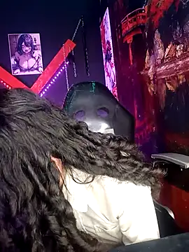 Tracy KS online show from March 17, 6:53 pm