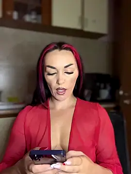 MeganFoxiy online show from November 10, 5:39 am