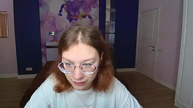 AngelinaLow online show from March 14, 6:21 am