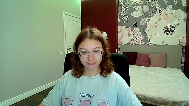 AngelinaLow online show from September 30, 11:26 am