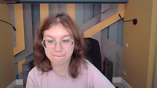 AngelinaLow online show from November 2, 6:27 am