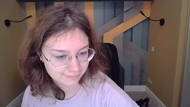 AngelinaLow online show from November 23, 6:24 am