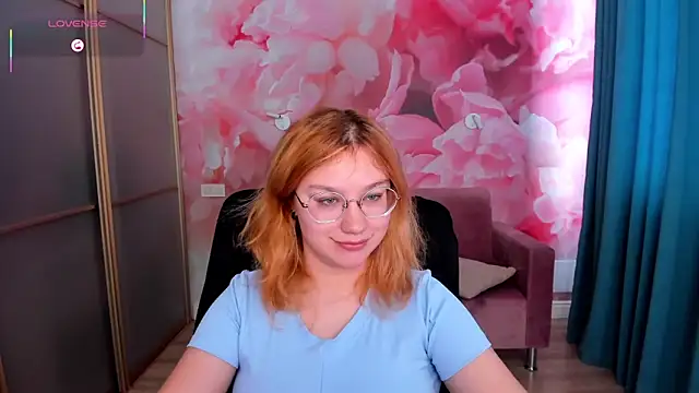 AngelinaLow online show from January 6, 12:31 pm