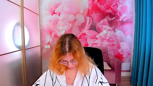 AngelinaLow online show from February 17, 12:23 pm