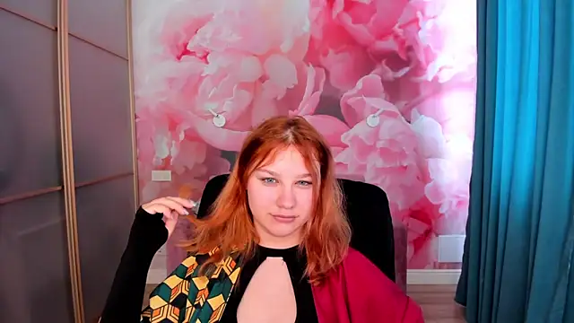 AngelinaLow online show from April 3, 11:30 am