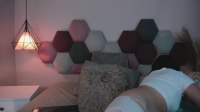 BeckyVidal online show from November 24, 6:07 pm