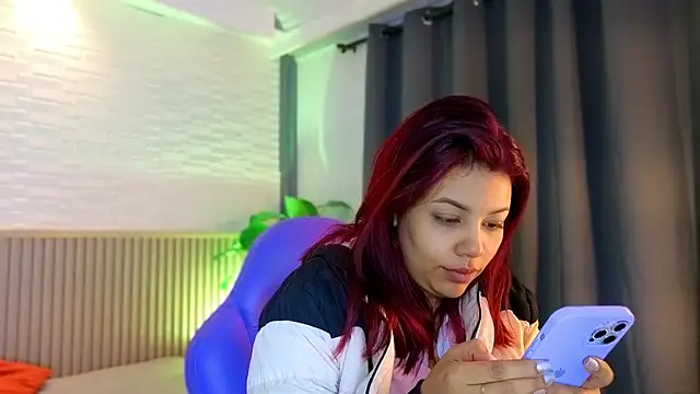 TiffanyWalk online show from January 6, 12:31 pm