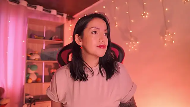 Madison Mayer online show from April 15, 1:29 pm