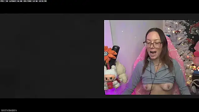 SpaceCowWhore online show from December 17, 5:52 pm