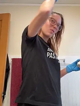 SpaceCowWhore online show from February 3, 9:09 pm