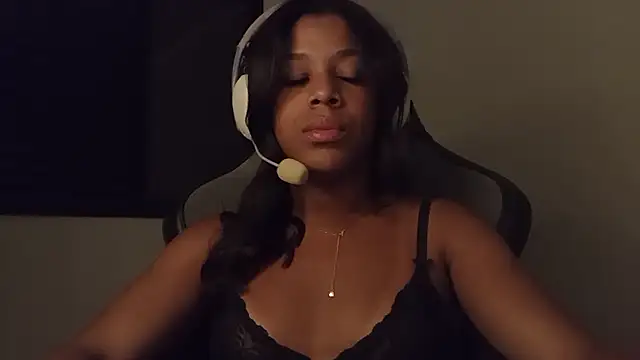 cammydebora online show from October 8, 12:08 am