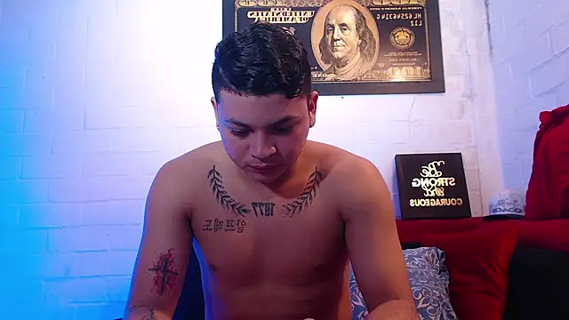 Snapshot of juan_montoyasex chatting on March 20, 10:32 am juan montoyasex online show from March 20, 10:32 am