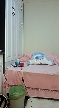 aa520uv online show from March 20, 6:53 pm