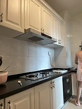 aa520uv online show from September 20, 4:46 am