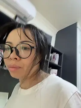 aa520uv online show from September 30, 1:54 am