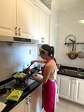 aa520uv online show from October 6, 3:26 am