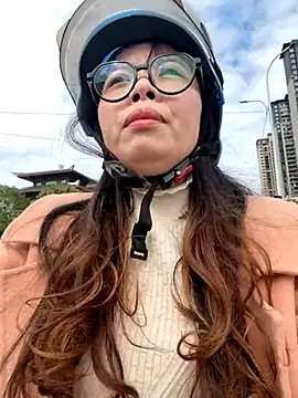 aa520uv online show from November 13, 4:22 am