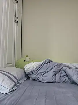 aa520uv online show from January 19, 3:38 pm