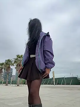 linger-23 online show from November 30, 6:50 am