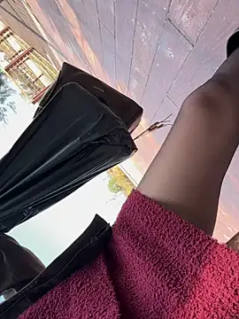 linger-23 online show from January 19, 6:06 am