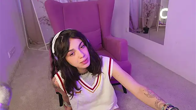 mystica  online show from September 19, 7:21 am