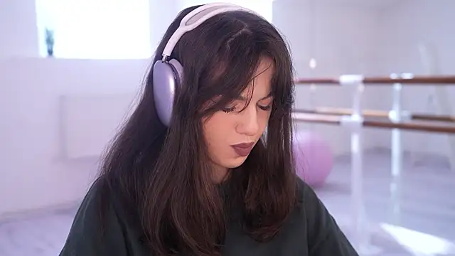 mystica  online show from September 30, 8:41 am