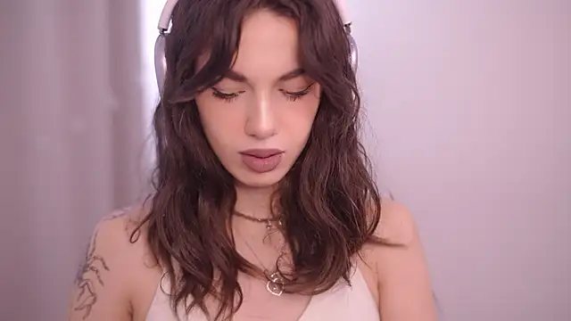 mystica  online show from October 9, 10:02 am