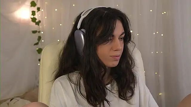 mystica  online show from October 29, 8:27 am