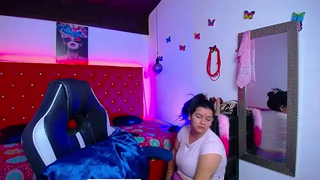 kriss sweetboobs10 online show from November 25, 12:05 pm