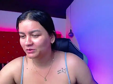 kriss sweetboobs10 online show from May 30, 2:03 pm