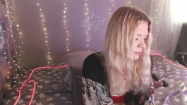 Your Horny Friends online show from March 10, 10:09 am