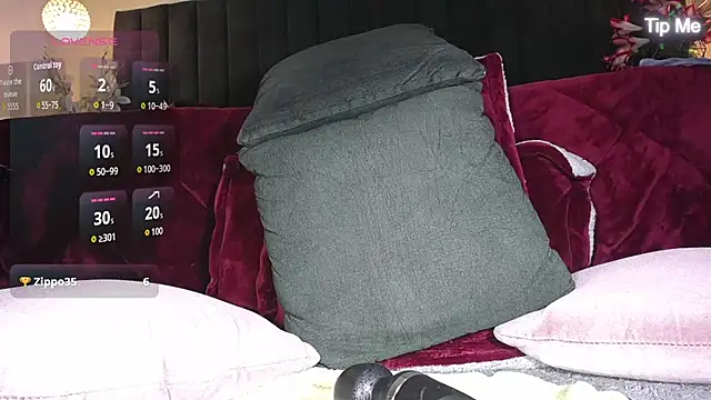 ailyn maury online show from October 29, 3:09 am