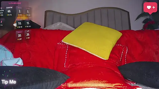 Snapshot of ailyn_maury chatting on March 31, 1:33 pm ailyn maury online show from March 31, 1:33 pm