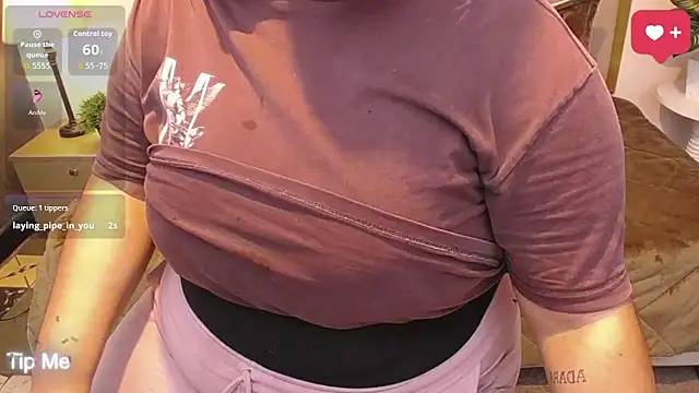 Snapshot of ailyn_maury chatting on April 9, 1:16 pm ailyn maury online show from April 9, 1:16 pm