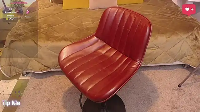 Snapshot of ailyn_maury chatting on April 16, 1:23 pm ailyn maury online show from April 16, 1:23 pm