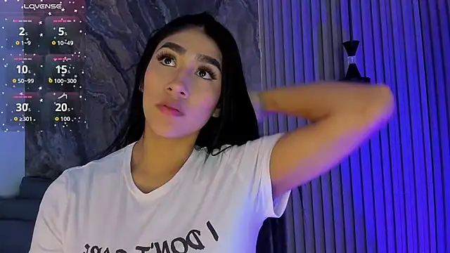 Snapshot of MiaScott5 chatting on September 21, 3:41 am MiaScott5 online show from September 21, 3:41 am