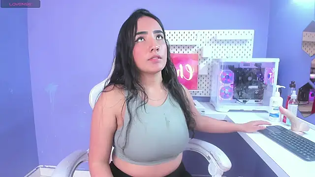 Alice 26  online show from January 16, 3:16 pm