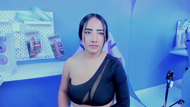 Alice 26  online show from February 17, 1:51 pm