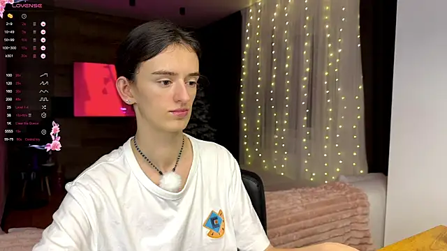 TwinTemptations online show from December 2, 9:32 pm