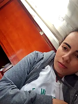 Sairy  online show from October 8, 9:45 pm