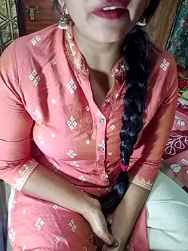 Snapshot of Shalini_telugu09 chatting on March 10, 10:53 am Shalini telugu09 online show from March 10, 10:53 am