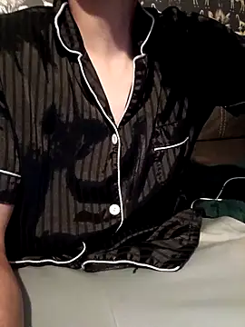 LargeElectrolyte7 online show from November 4, 5:39 am