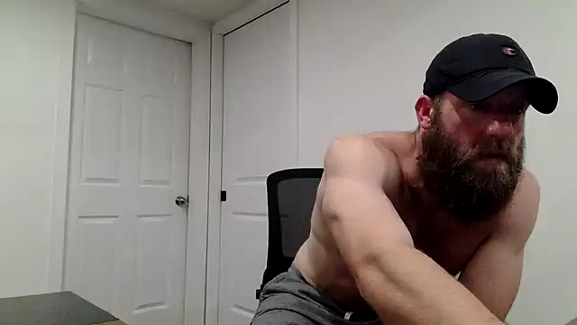 clarkefit online show from December 5, 11:30 am