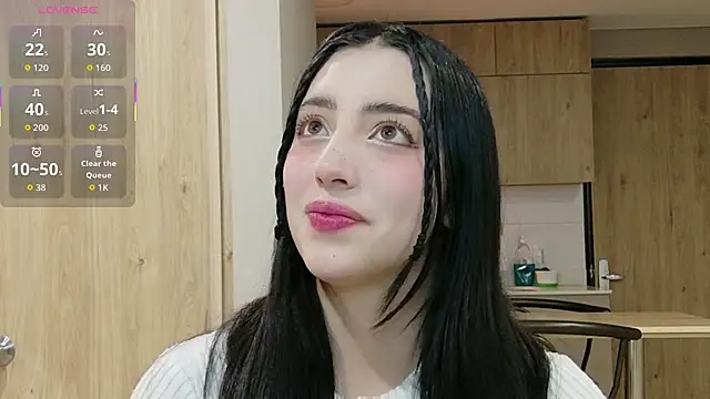 Snapshot of Rebbecawhite_meow chatting on January 9, 3:53 am Rebbecawhite meow online show from January 9, 3:53 am